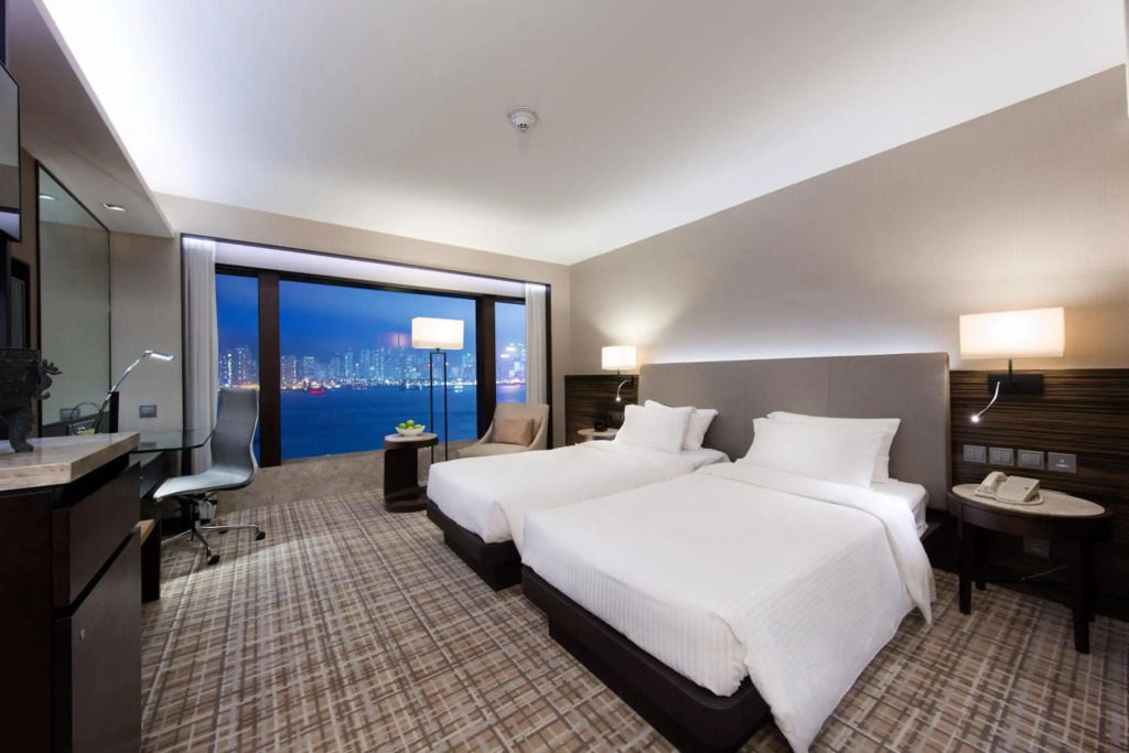 New World Millennium Hong Kong Hotel
