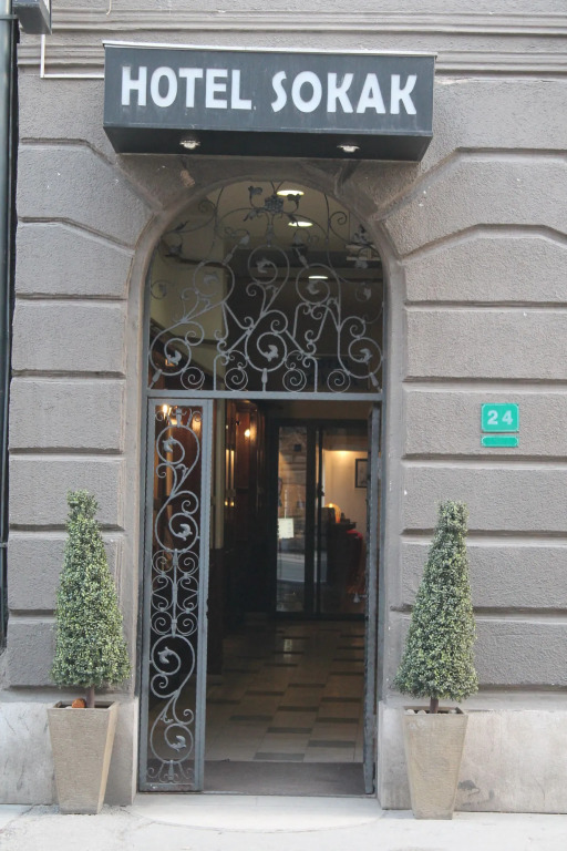 Hotel Sokak