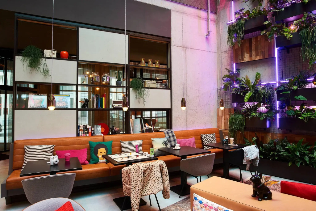 Moxy Brussels City Center