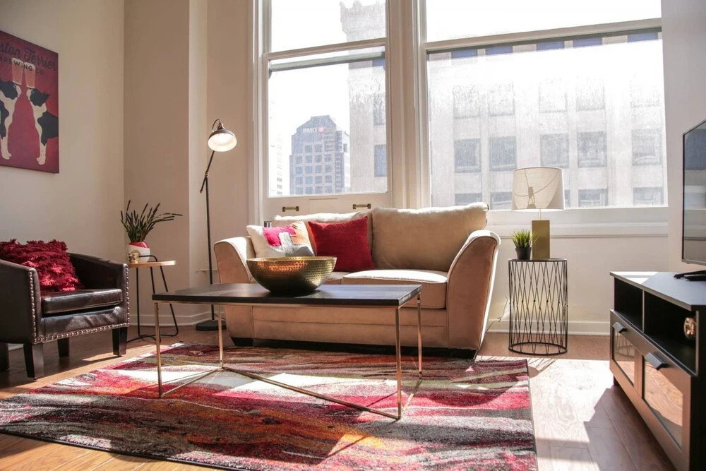 Art Deco 1BR in Historic Block Downtown