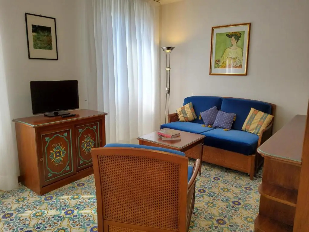 Residence LUlivo - Apartments in the city Center, with Fitness, Squash & Private Parking