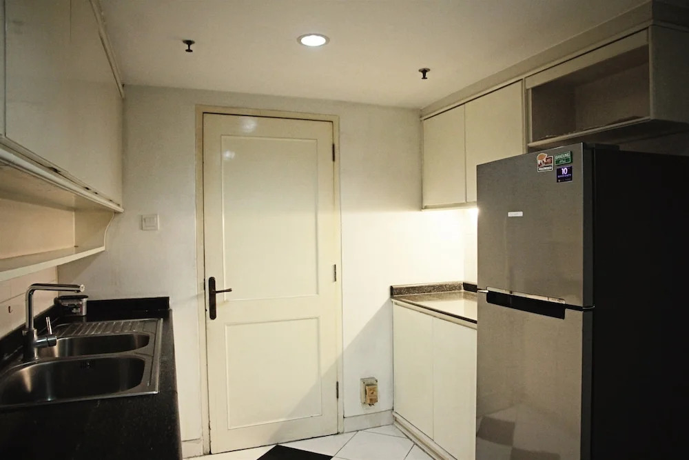 Classic Brawijaya Apartment with Pool View