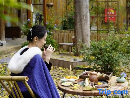 Zhaoxing Dongzhai Miwu Homestay