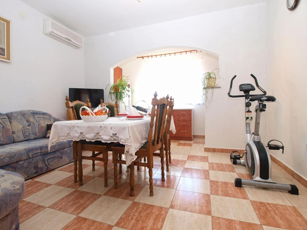 Apartment 1789