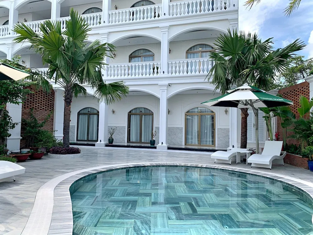 Thuận Phát Hotel