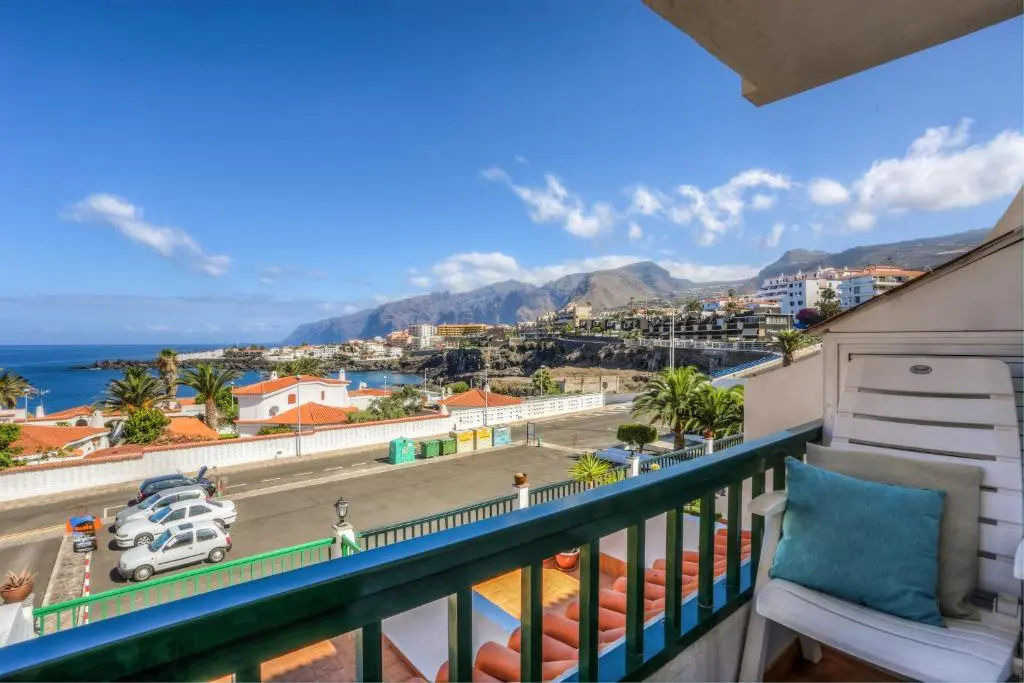 Ocean and Mountain View Penthouse by DreamHomesTenerife