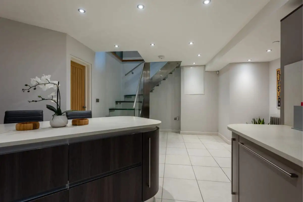 The Norfolk Townhouse - Large & Stunning 5BDR Mews Home on Private Street