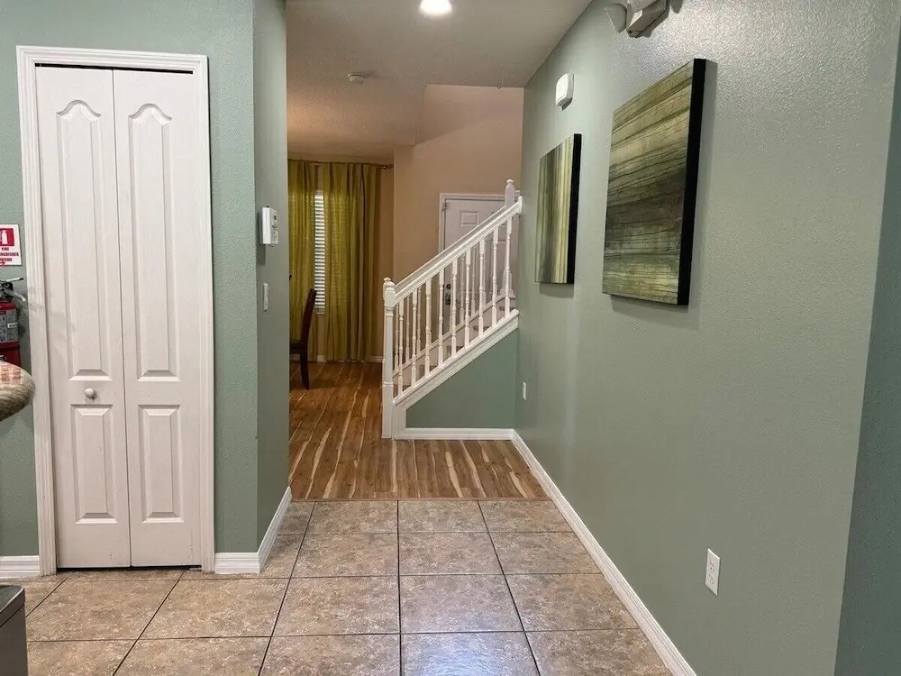 2820-5-rc-impeccable Corner lot Home