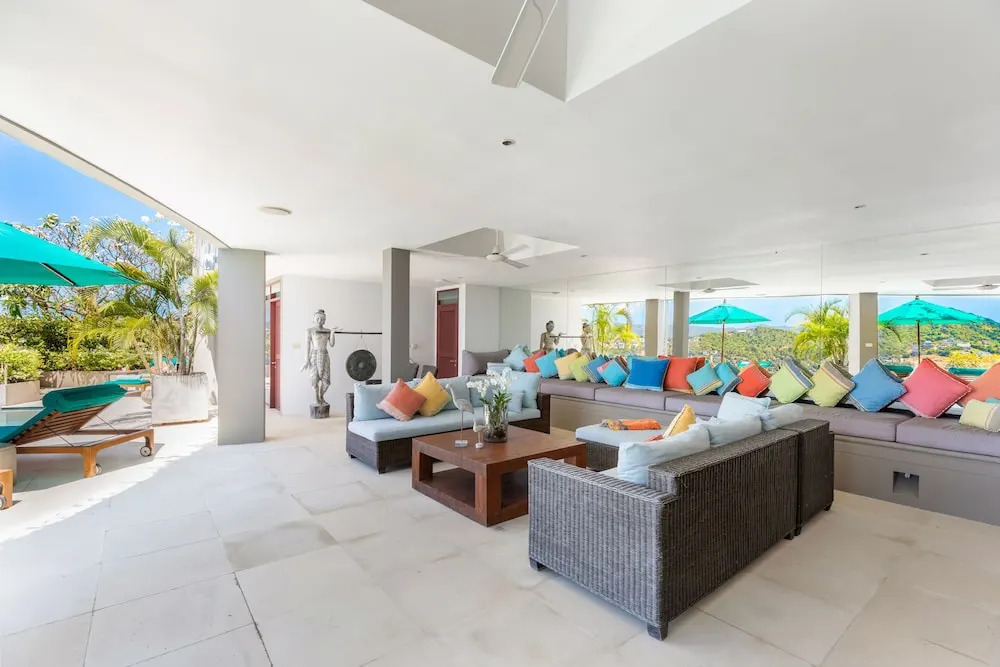 Villa Firefly