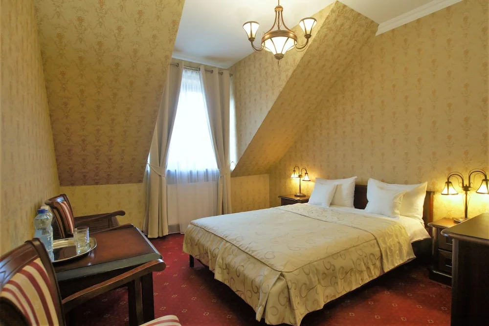 Hotel Sarmata Zespół Dworski