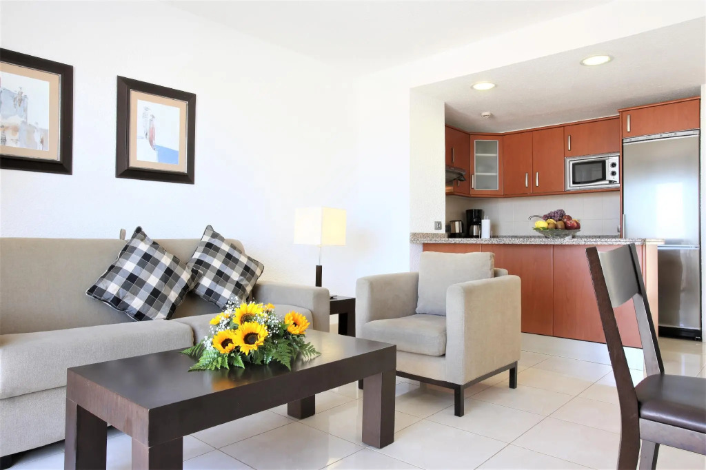 Ona Beverly Hills Suites
