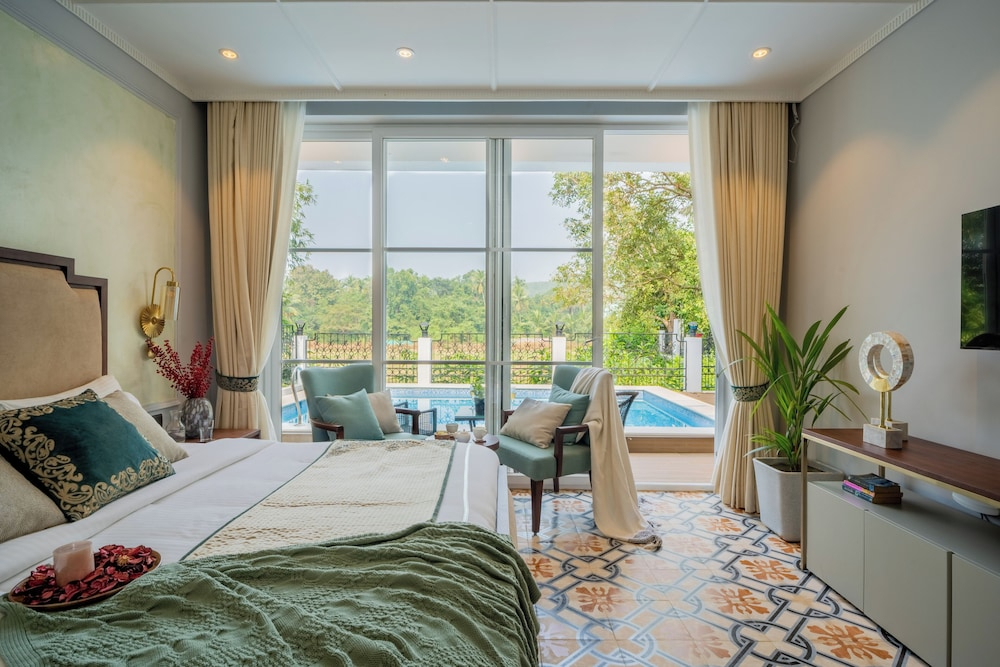 ELIVAAS Prive Suntuarios Casa Iris 4BHK