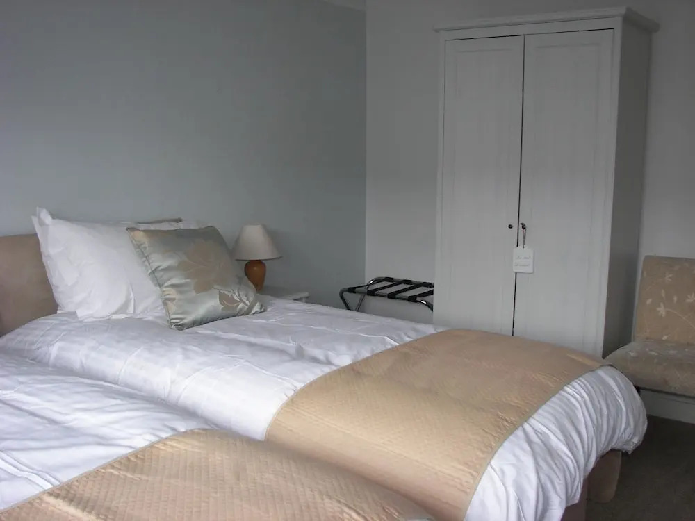 Seaways Cottage Hoylake