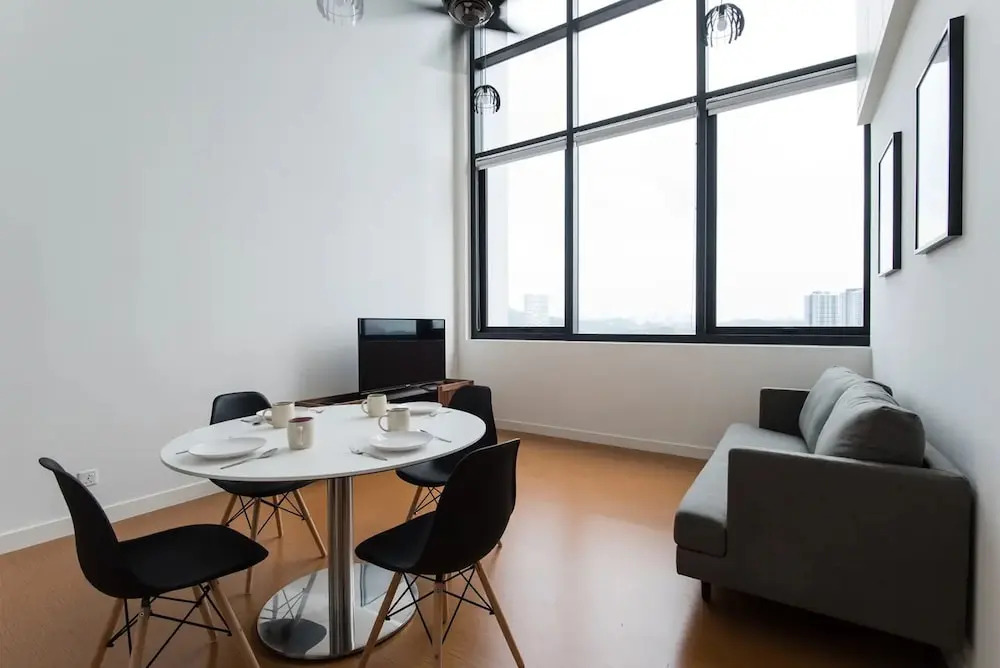 The Hub Service Apartment