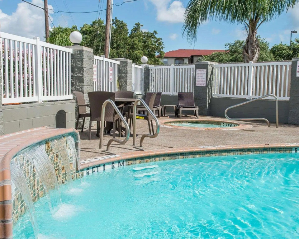 Comfort Suites Near Texas A&M - Corpus Christi