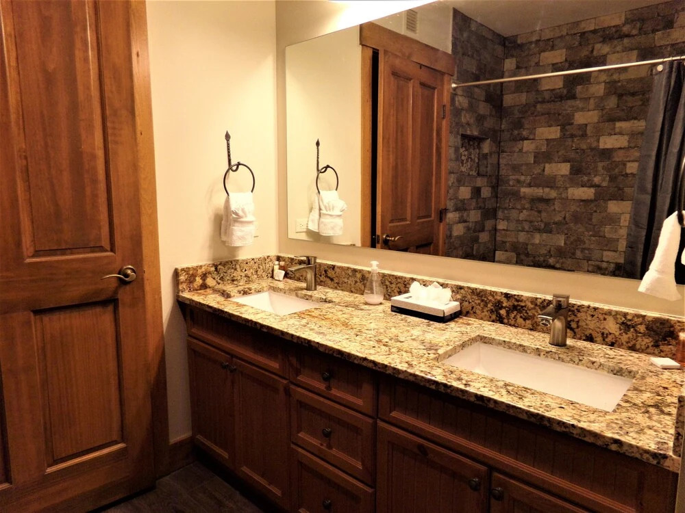 Springs 2 bed 3 bath Murphy SPDW 2 Br condo by RedAwning