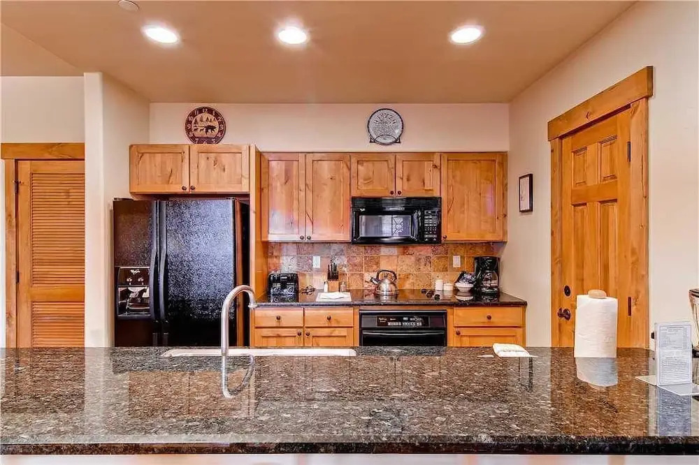 3101 Champagne Lodge, Trappeur's Crossing Apartment 2