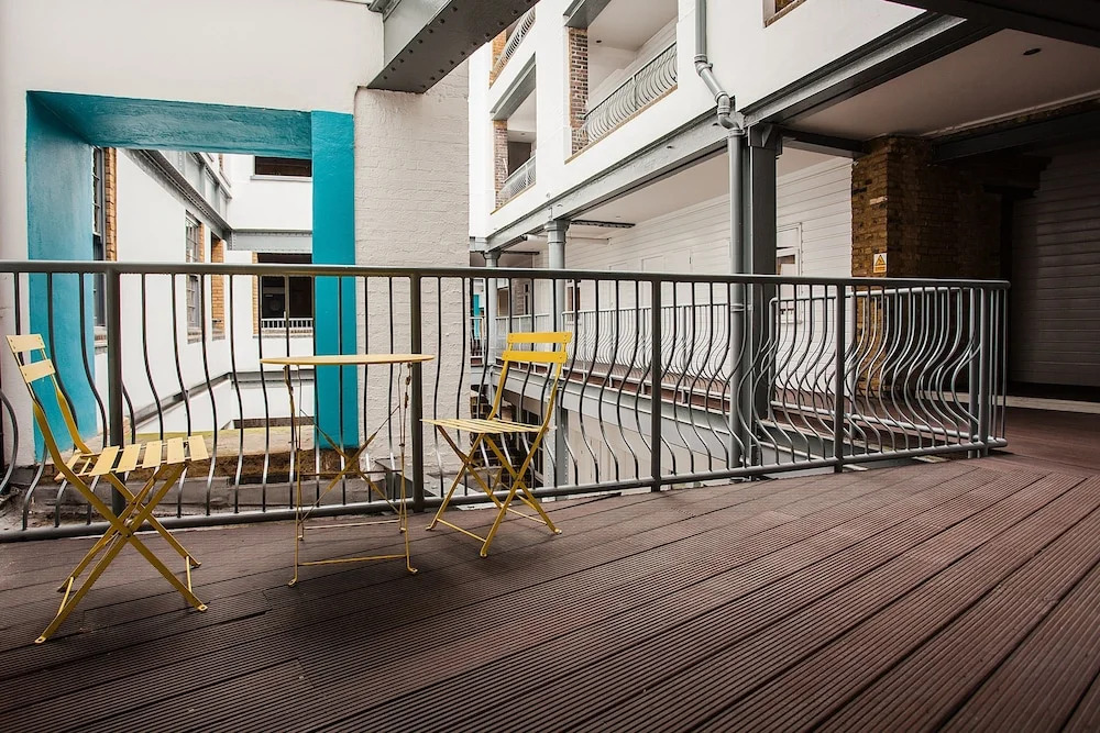 Luxurious Airy TOWER BRIDGE Loft