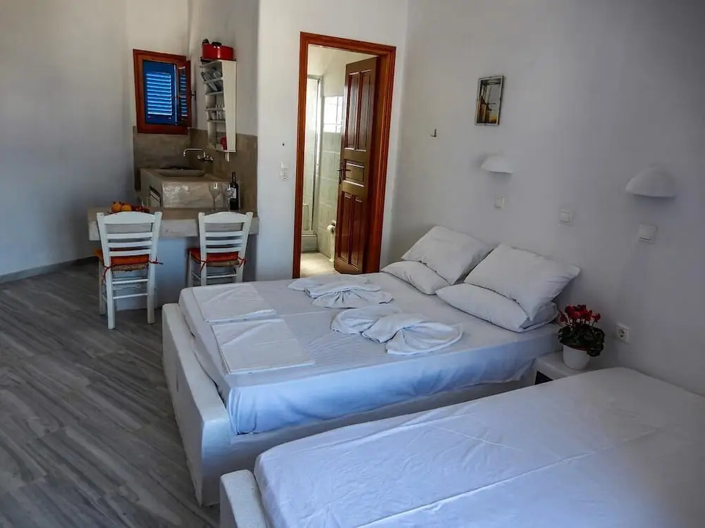 Ioanna Rooms
