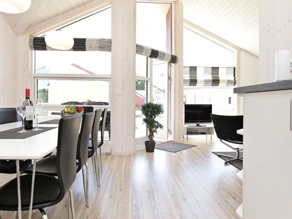Villa with Summer Terrace