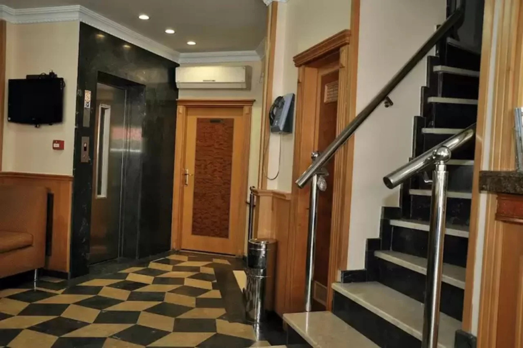 Grand Papirus Hotel