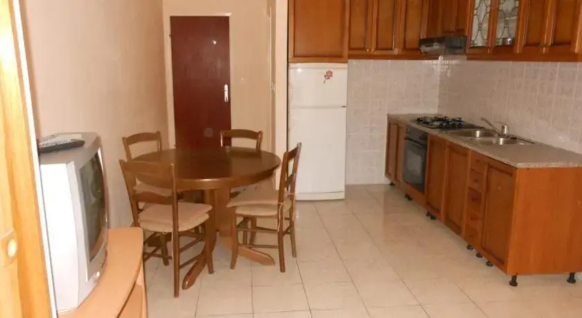 Apartments D & P