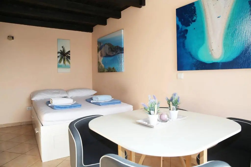 Villa mit Whirlpool für 32 Per