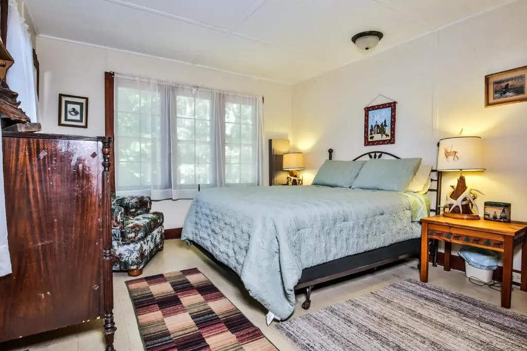 Hearthwood Beach House - On Lake Tomahawk