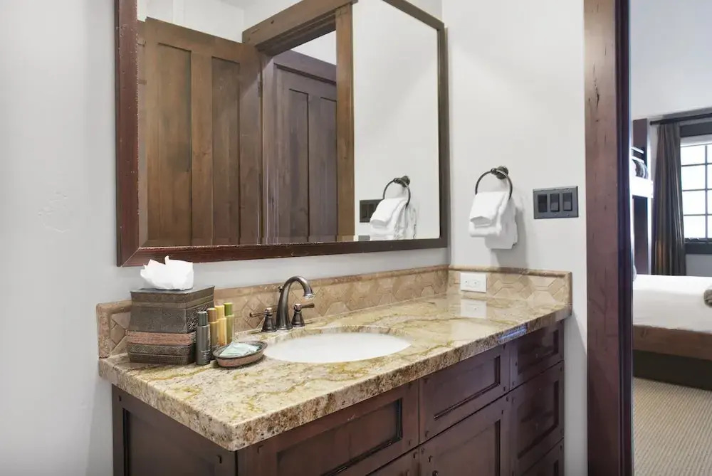 Arrowleaf Lodge - Two Bedroom Condo #401 by Deer Valley Resort