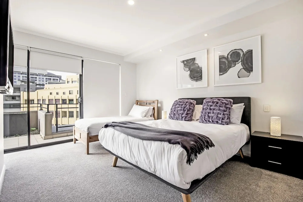 Pyrmont Harbour View Penthouse