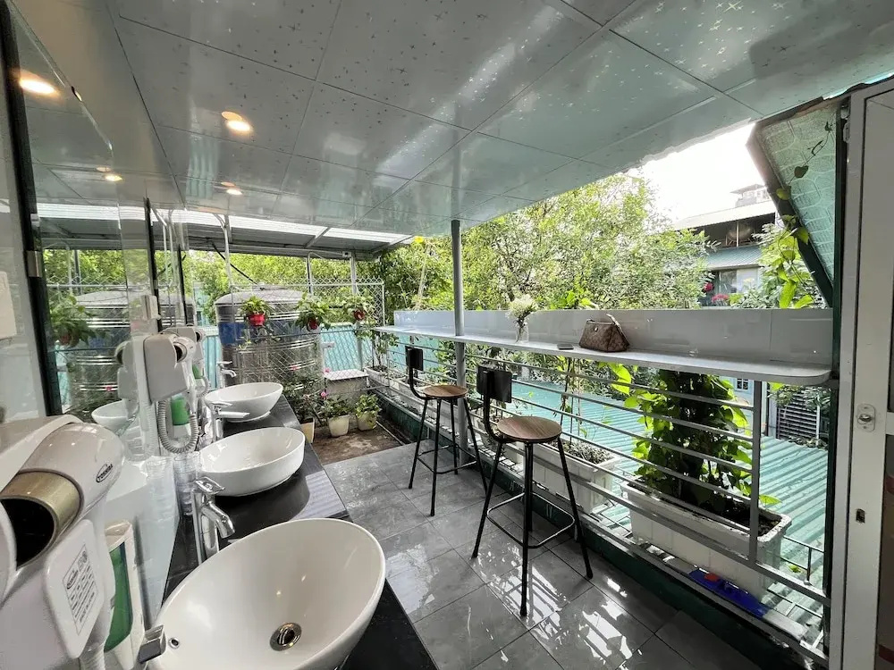 Urban Slumber Hostel