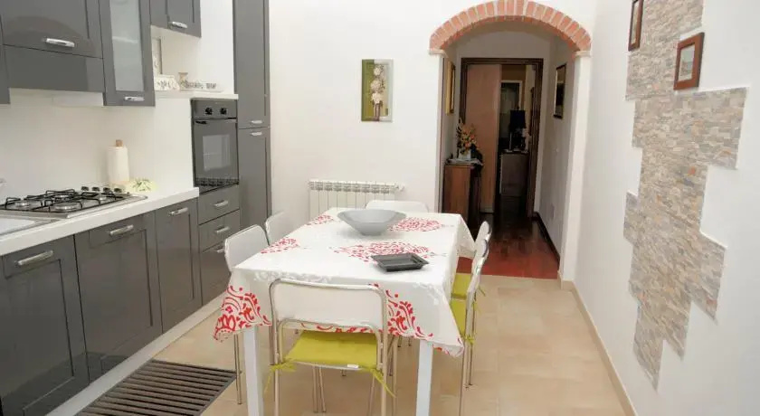 Ortonovo apartment