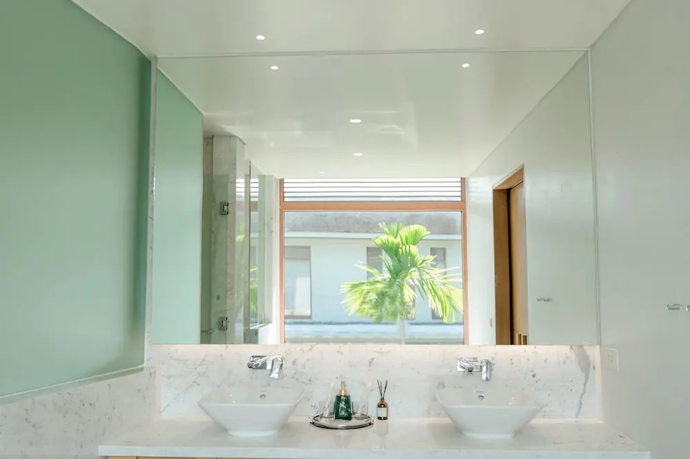 Enjoy A Luxurious 5 Bedroom Villa