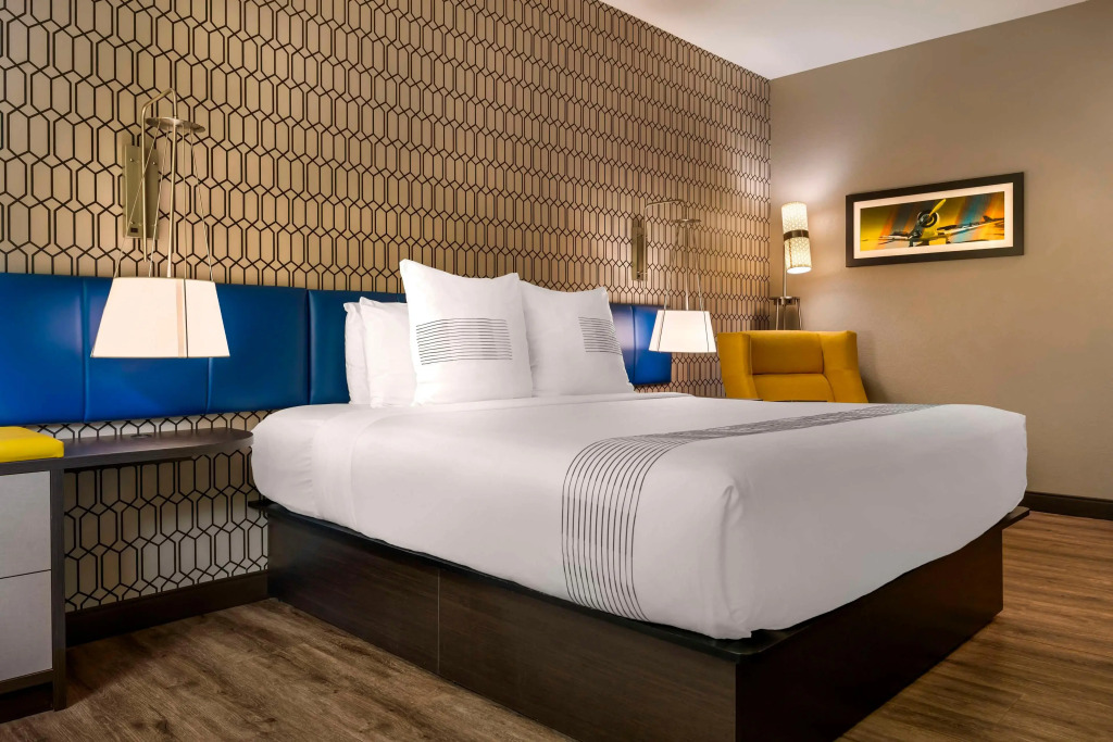 GLo Hotel Asheville-Blue Ridge Parkway