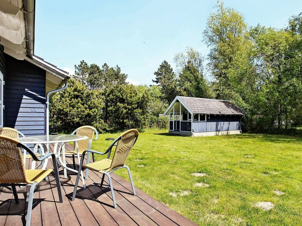 Comfortable Holiday Home in Rødby Near Sea