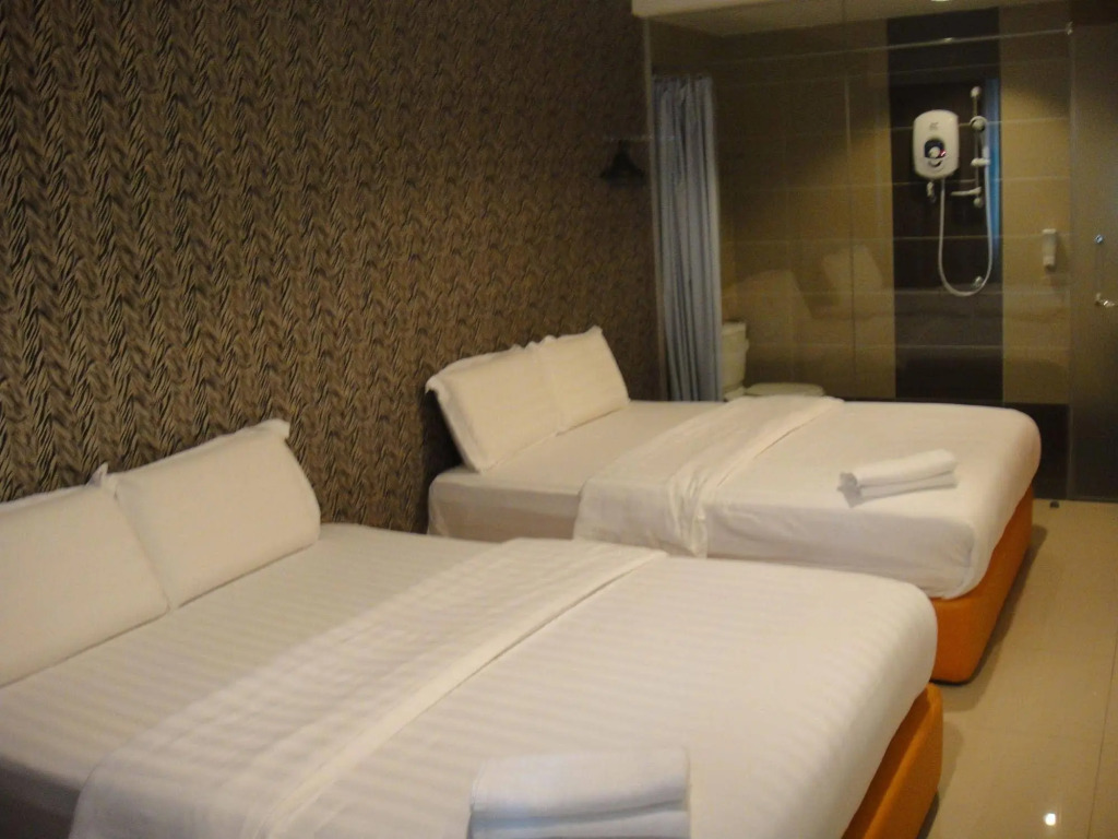 1 Hotel Mahkota Cheras
