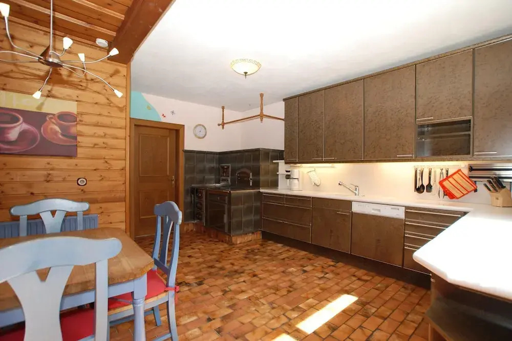 Scenic Apartment in Neukirchen am Großvenediger near Ski Area