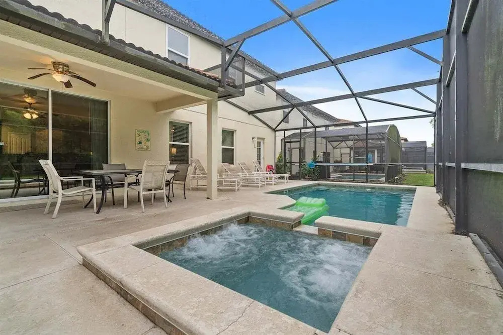 2820-5-rc-impeccable Corner lot Home