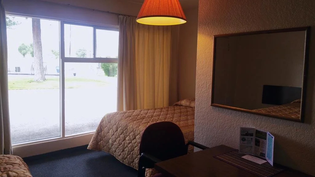 Evergreen Motel