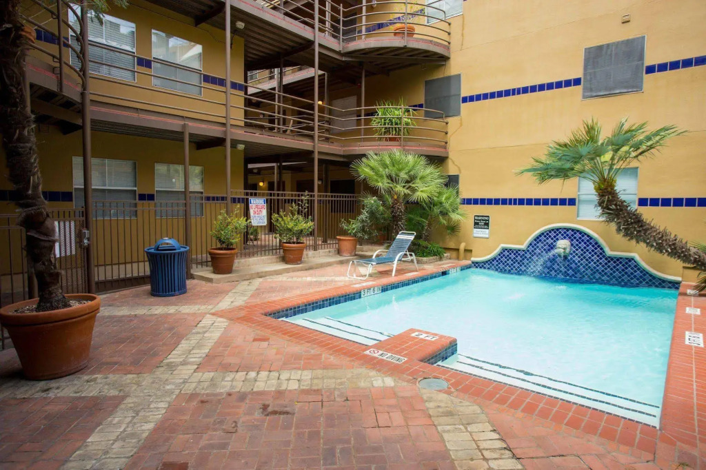 Residences at The Railyards - Downtown Austin