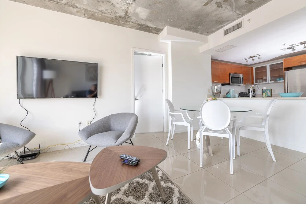 Miami World Rental - Midtown 1106