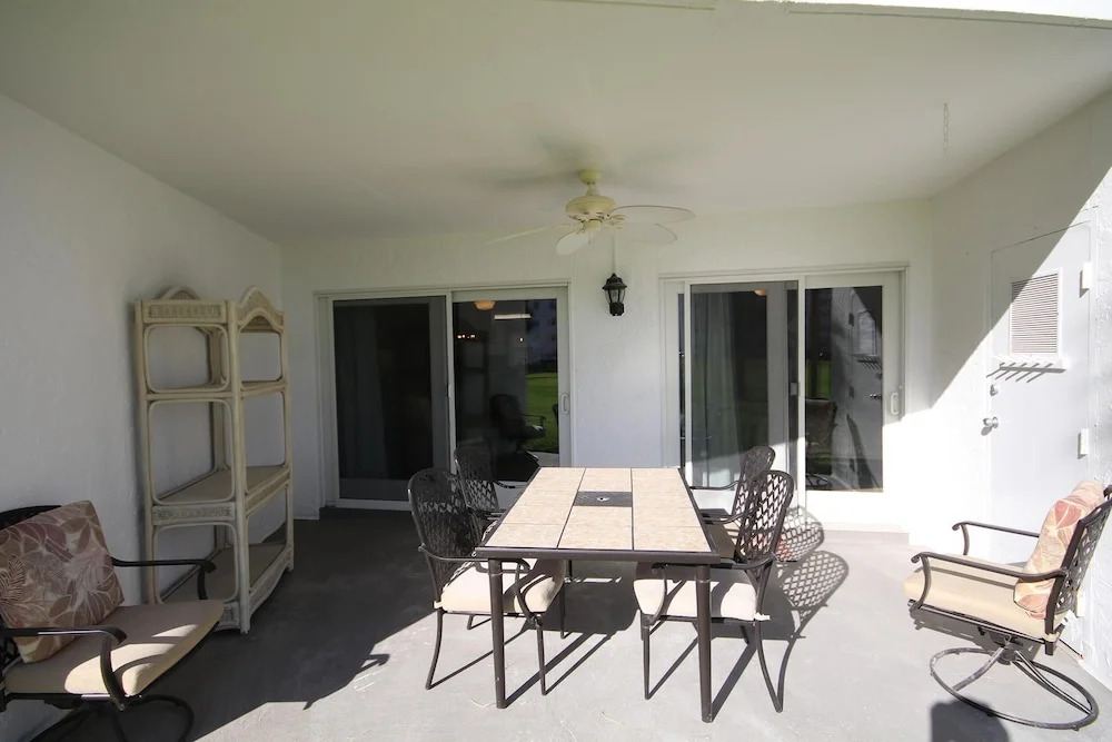 115 El Matador 1 Bedroom Condo by RedAwning