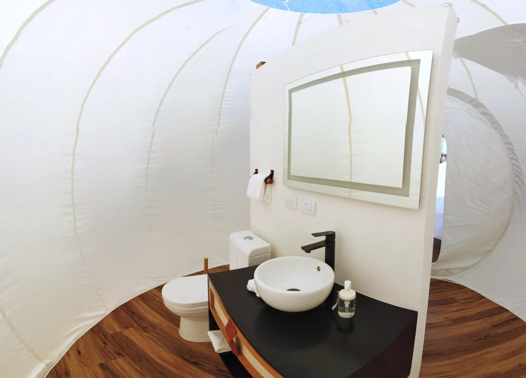 Green Land Bubble Glamping