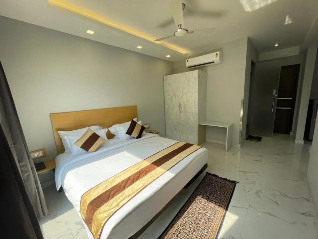The Empire Rooms & Boutique Near Cyber City Gurgaon