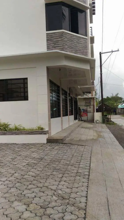 Spacious Private apartment at Laorenza Residences