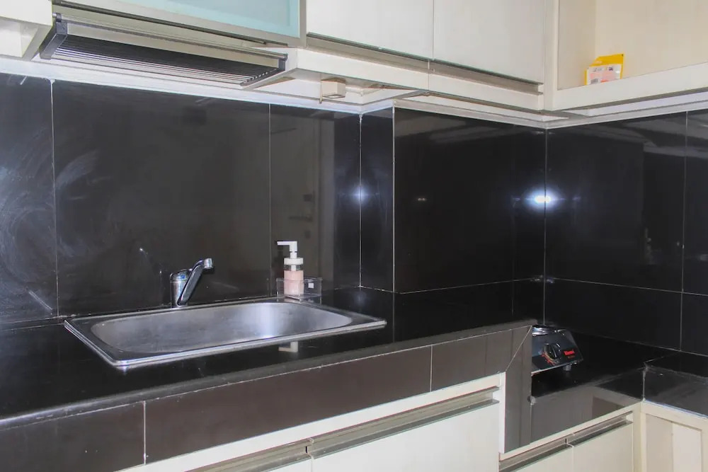 Cozy and Homey Studio Room Apartment at Silkwood Residences
