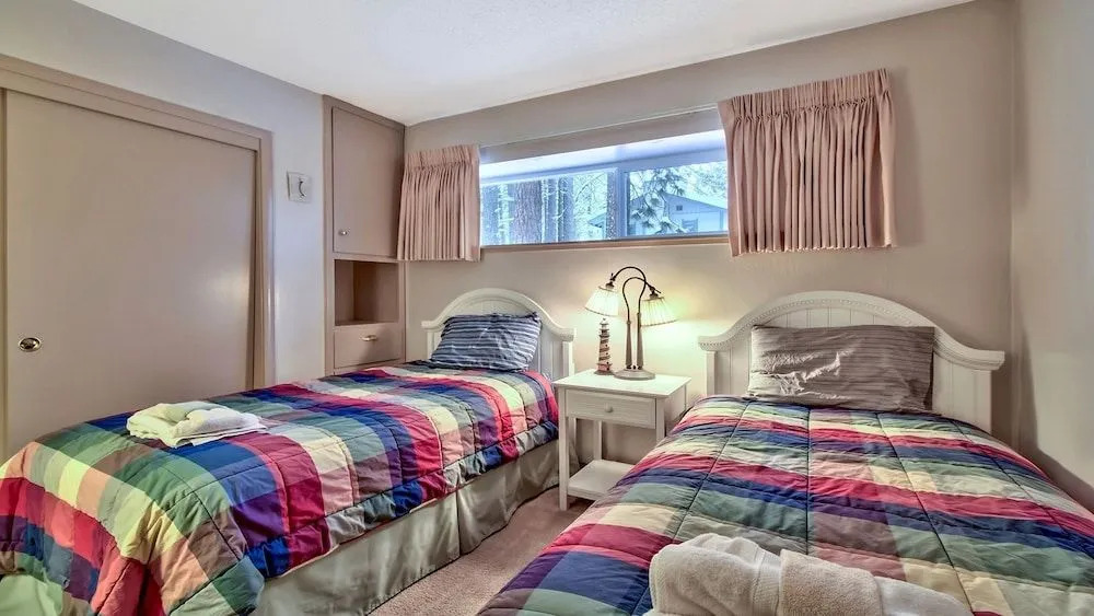 Altomare's Bavarian Ge  1148ha 3 Bedroom Condo