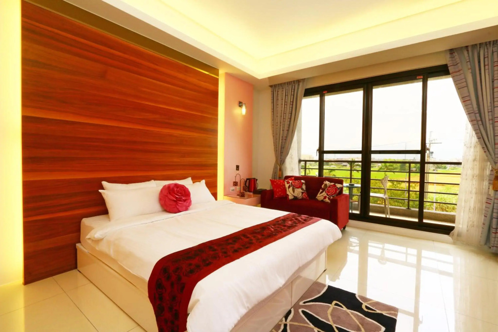 Sakura Love River Bed and Breakfast