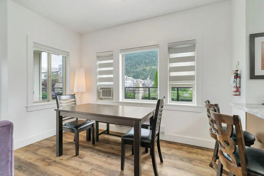 Stylish Urban Retreat  2BR Condo