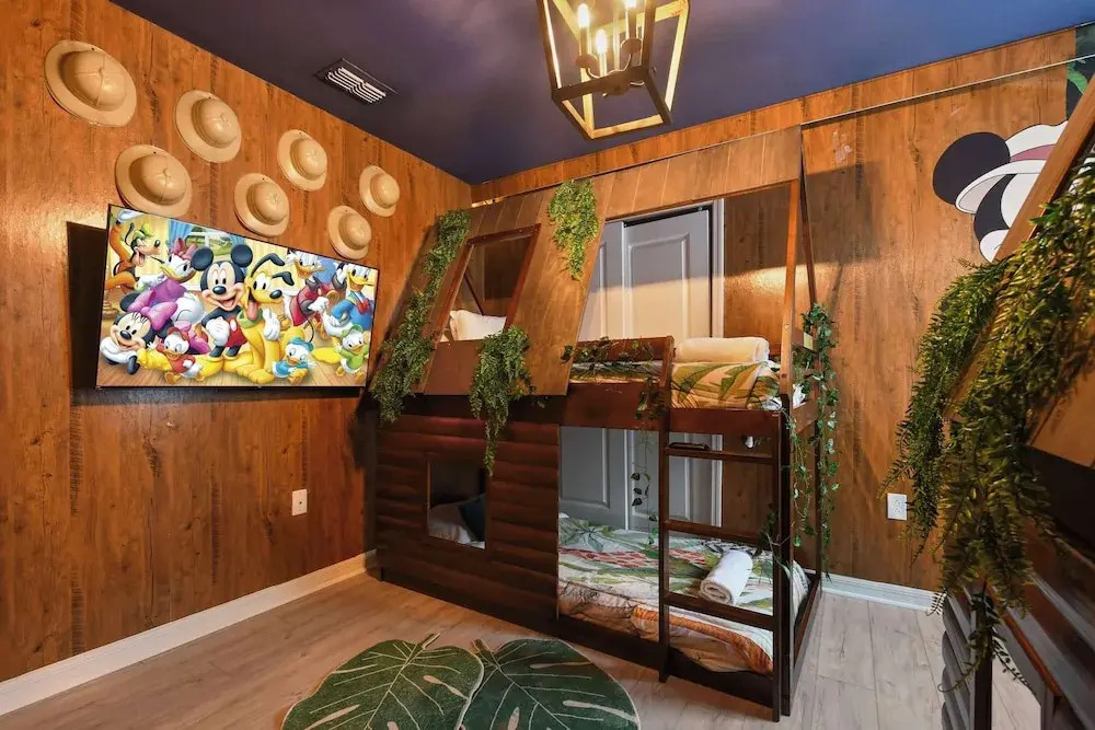 Avengers Game Room 10br Villa w/Private Pool Spa
